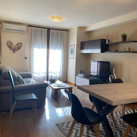 Apartament Neret I Sort Exteriör bild
